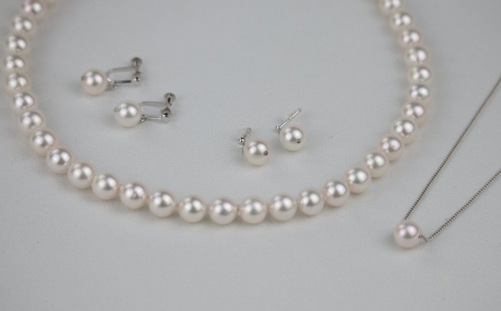 【JEWELRY】Uwajima Akoya Pearl 3-piece set (8.0 - 9.0mm)